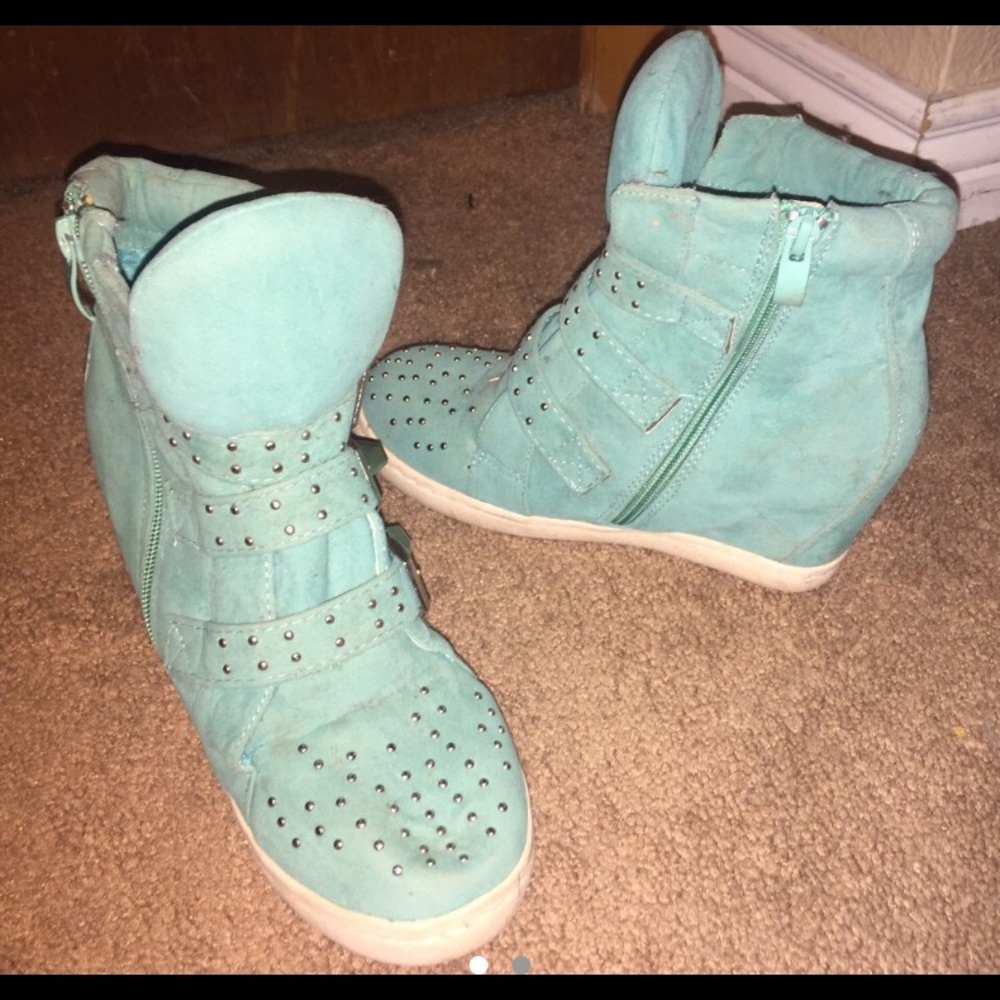 High heel sneakers
